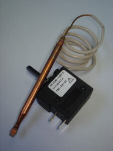 RAZTBWJC93E TERMOSTAT BOJLERA 30-90 900MM